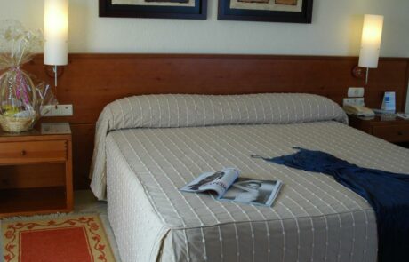 Masa Hotel bed